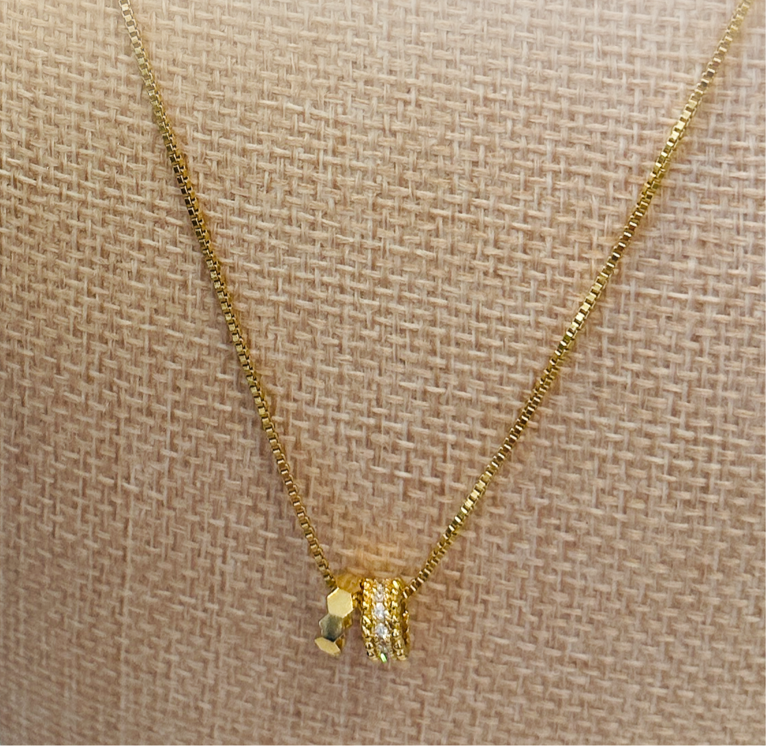 Double Ring Pendant Necklace - Jolie Femme Boutique