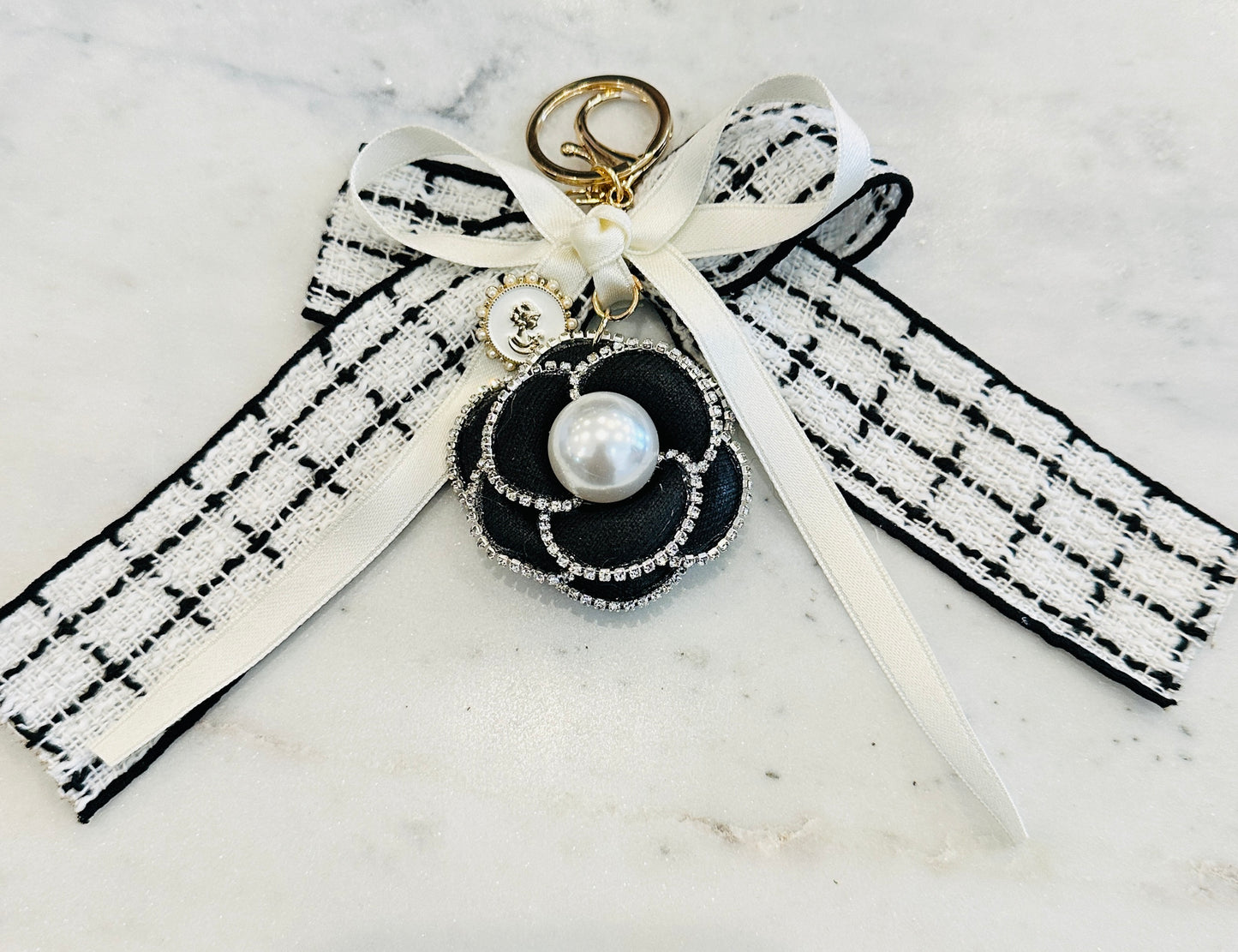 Bow and Flower Key Chain - Jolie Femme Boutique