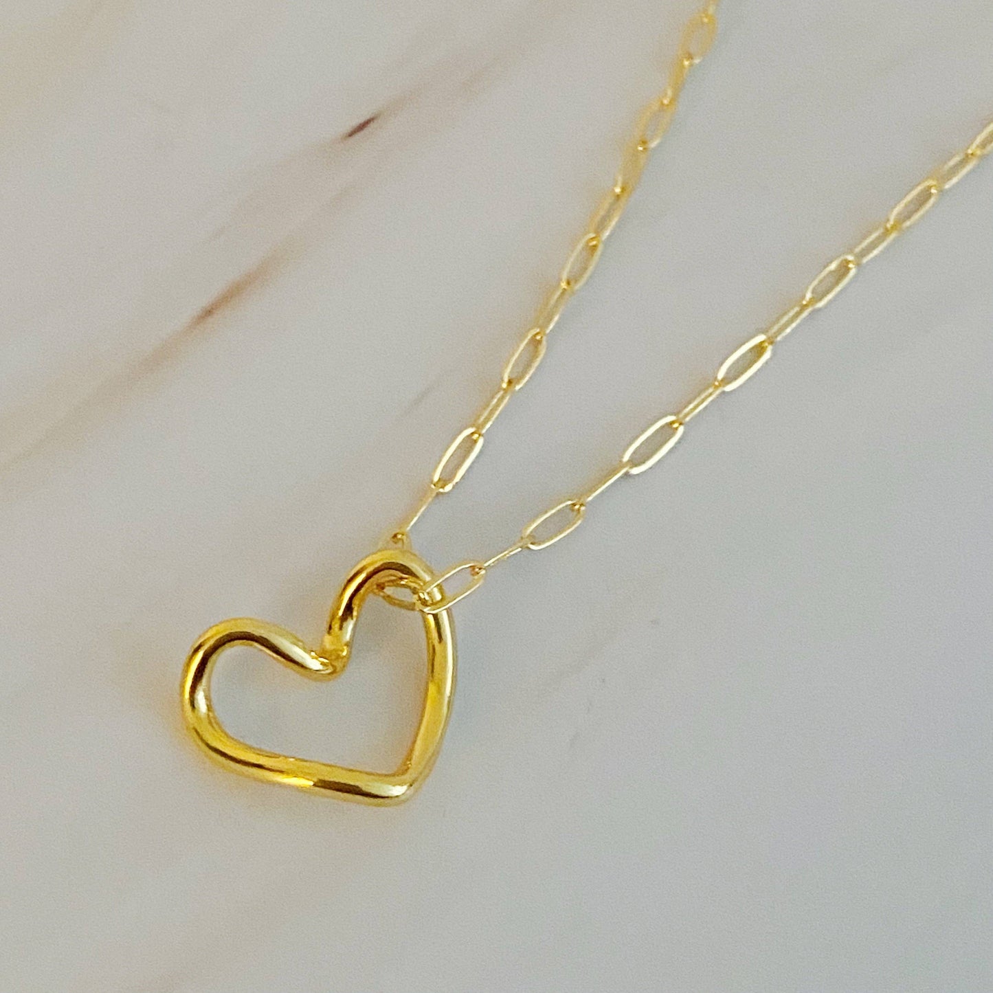 Heart And Chain Necklace - Jolie Femme Boutique