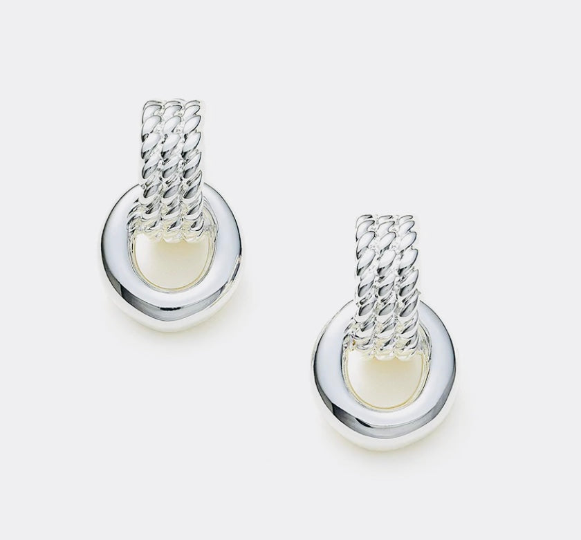 Silver Entwine Hoop Earring - Jolie Femme Boutique