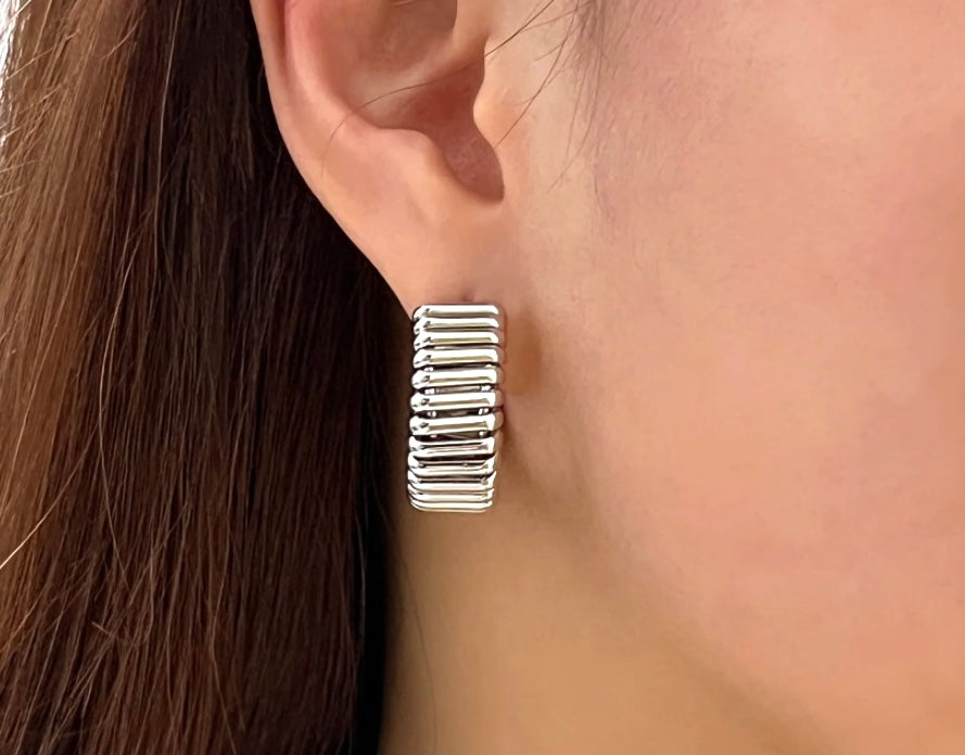 Silver Coil Hoop Earring - Jolie Femme Boutique