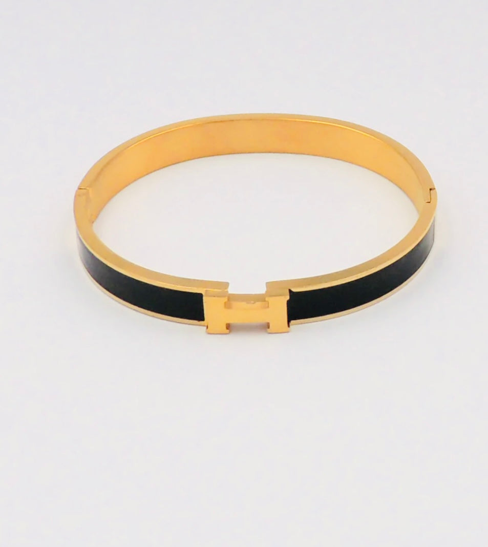 Chic Gold /Black H Bracelet - Jolie Femme Boutique