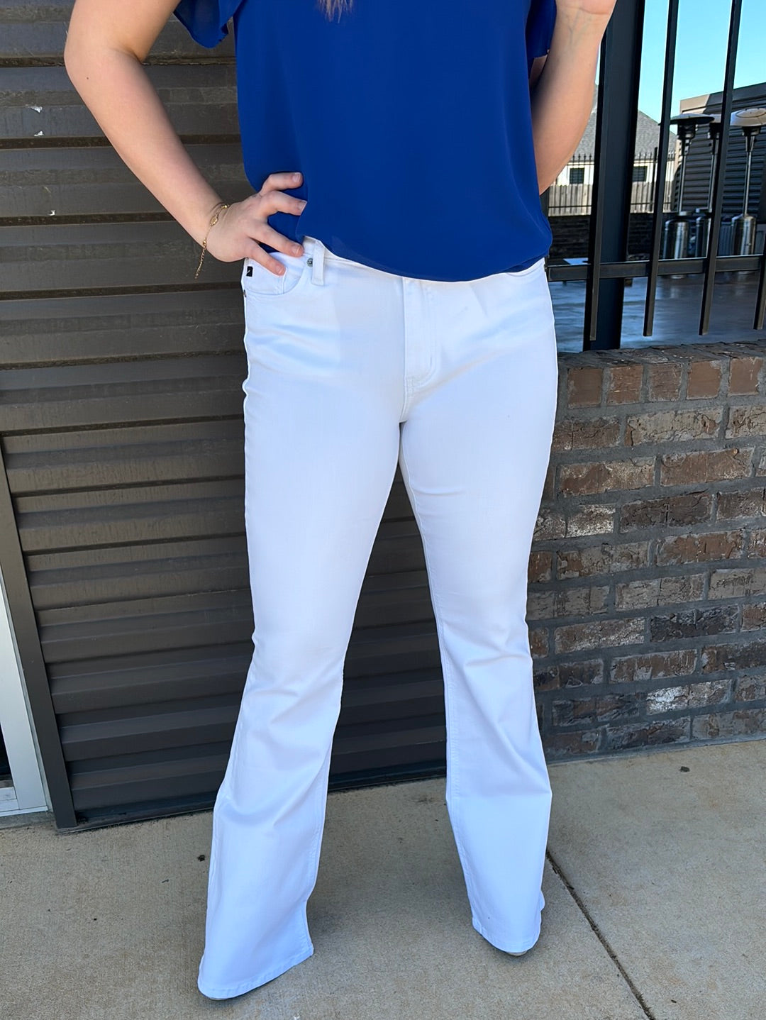 MID RISE WHITE FLARE KANCAN - Jolie Femme Boutique