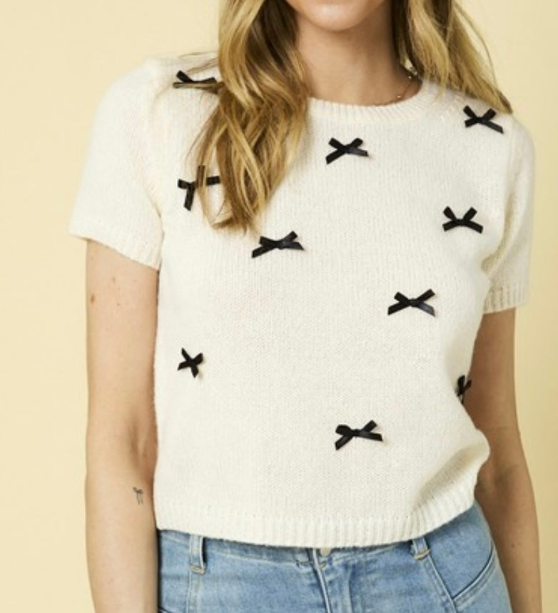 Short Sleeve Bow Sweater - Jolie Femme Boutique