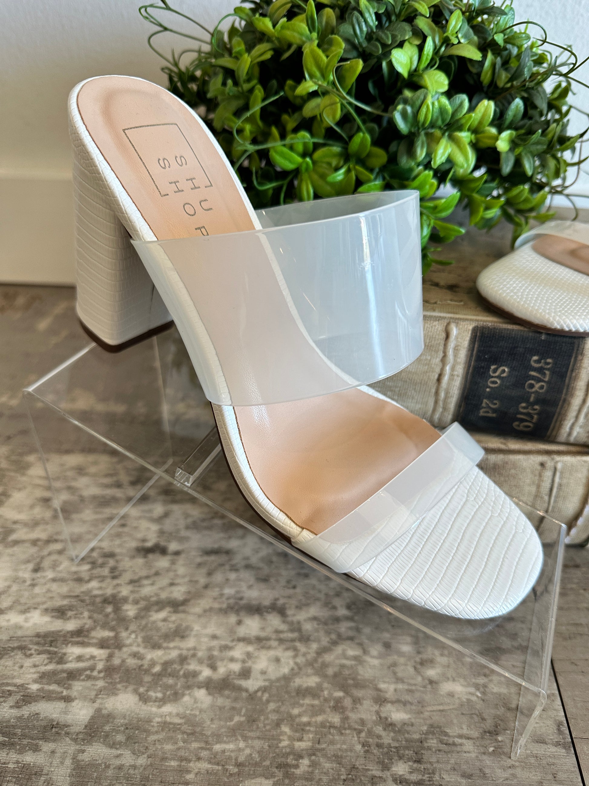 SHOE SHOP GABRIELLE - Jolie Femme Boutique
