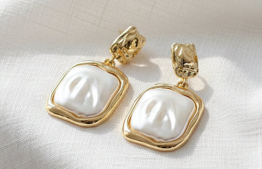What's Hot - Gold Stud with Freshwater Pearl Rectangle Earring - Jolie Femme Boutique