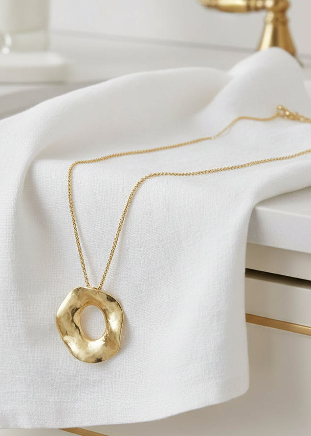 What's Hot - Gold Chain with Hammered Open Circle Charm 16"-18" Necklace - Jolie Femme Boutique