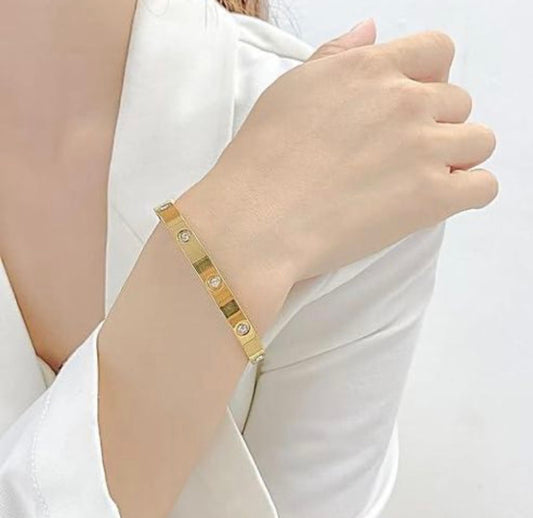 The Lover Stone Bangle - Jolie Femme Boutique