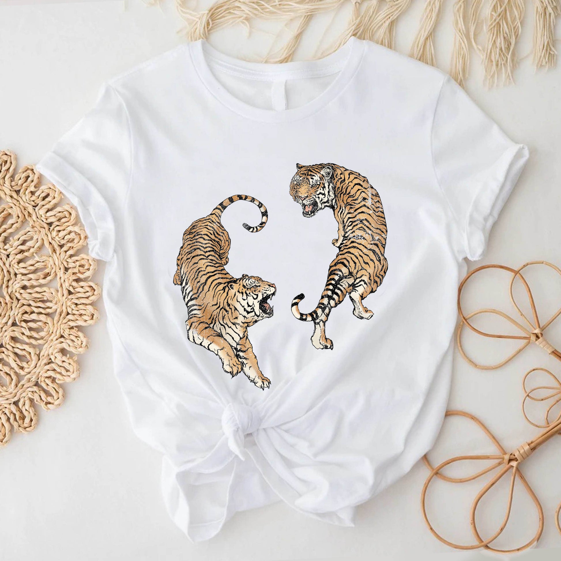 Starchis - STS-P6134 Two tigers Graphic t-shirt - White / S - Jolie Femme Boutique
