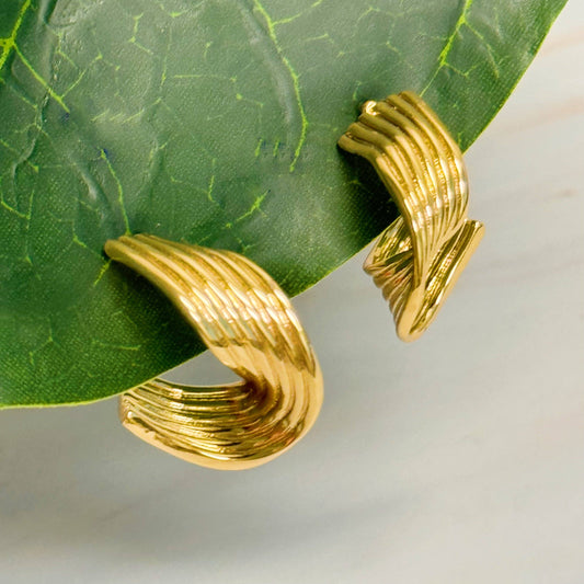 Wave Twisted Hoop Earrings - Jolie Femme Boutique