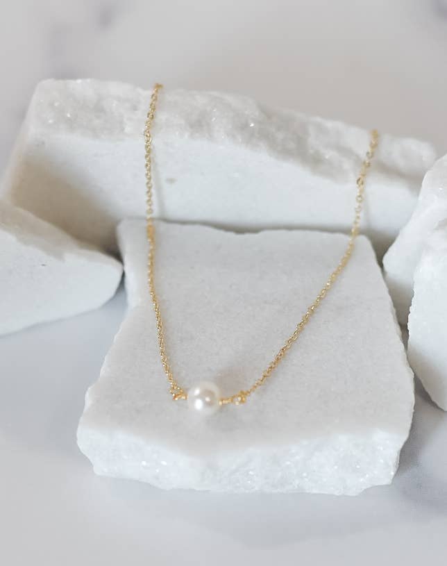 Bella Rey single pearl bead chain necklace in delicate jewelry design