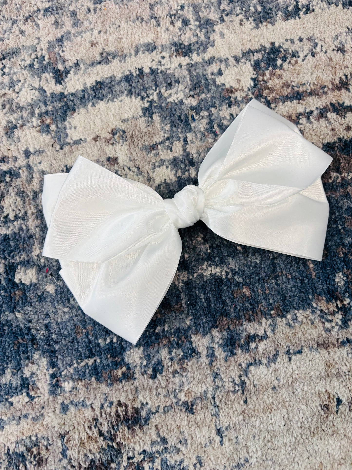 EURO SATIN BOW MED