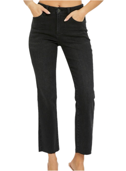 Risen MId Rise Crop Straight Leg Black