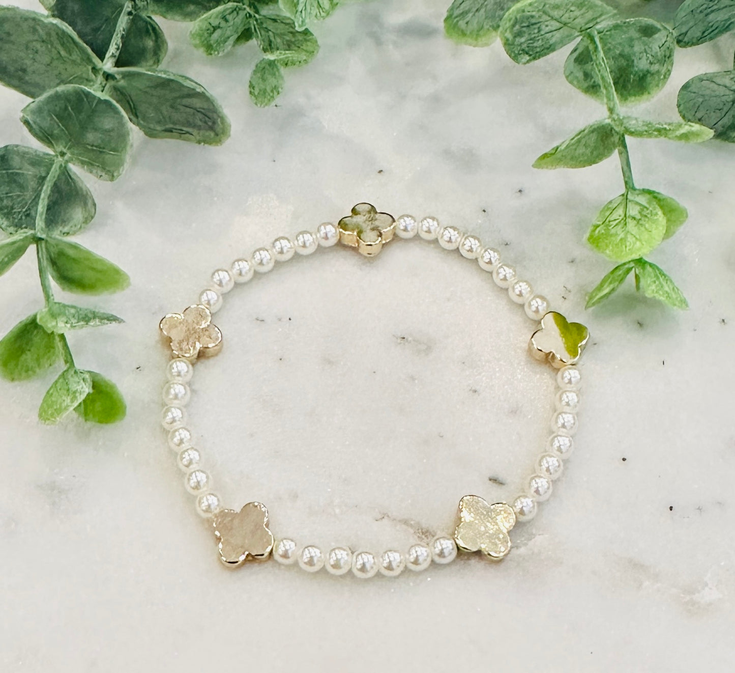 Mini Pearl Stretch Bracelet W/ Gold Clover