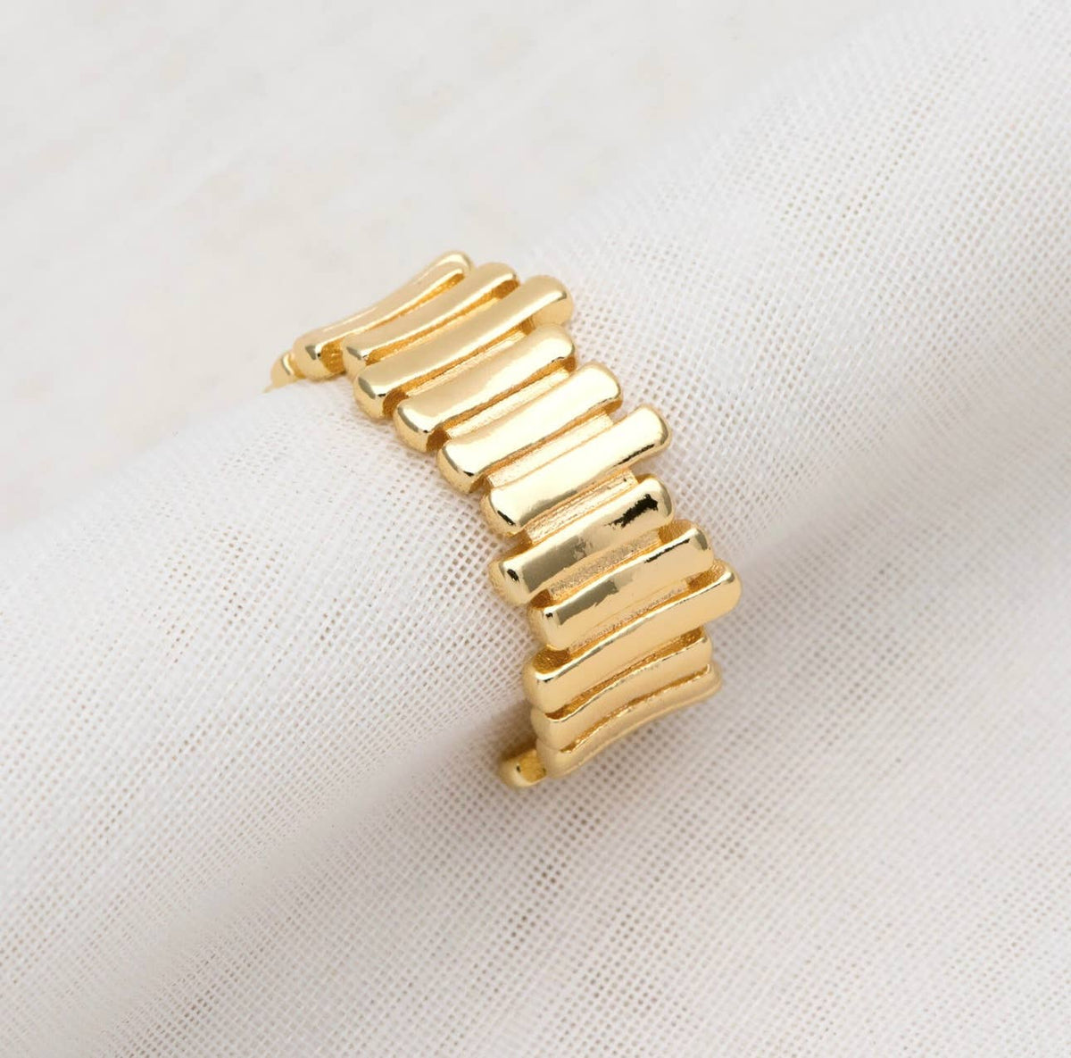 Bella Rey jewelry gold plated chunky ring close-up