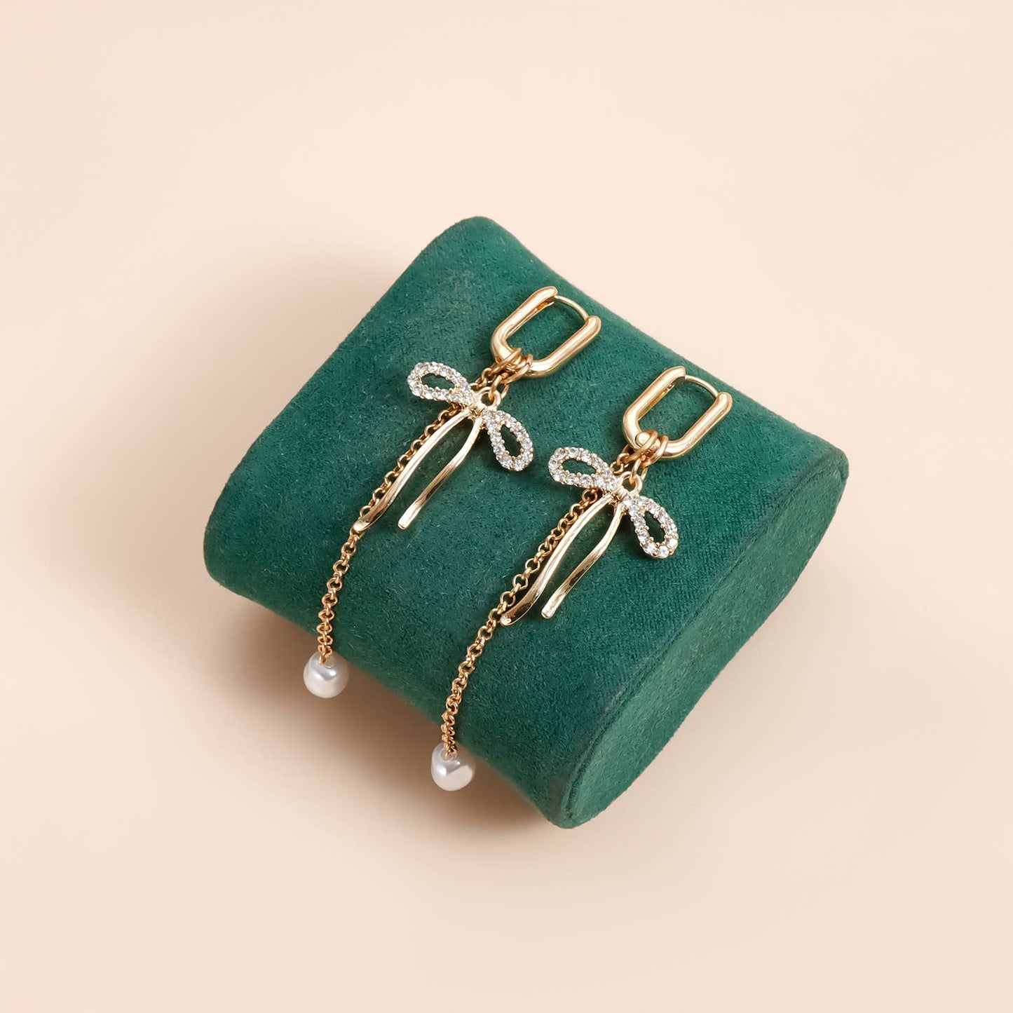 MKS America - Elegant Bow Tassel Earrings with Pearl and Rhinestones - Gold / M - Jolie Femme Boutique