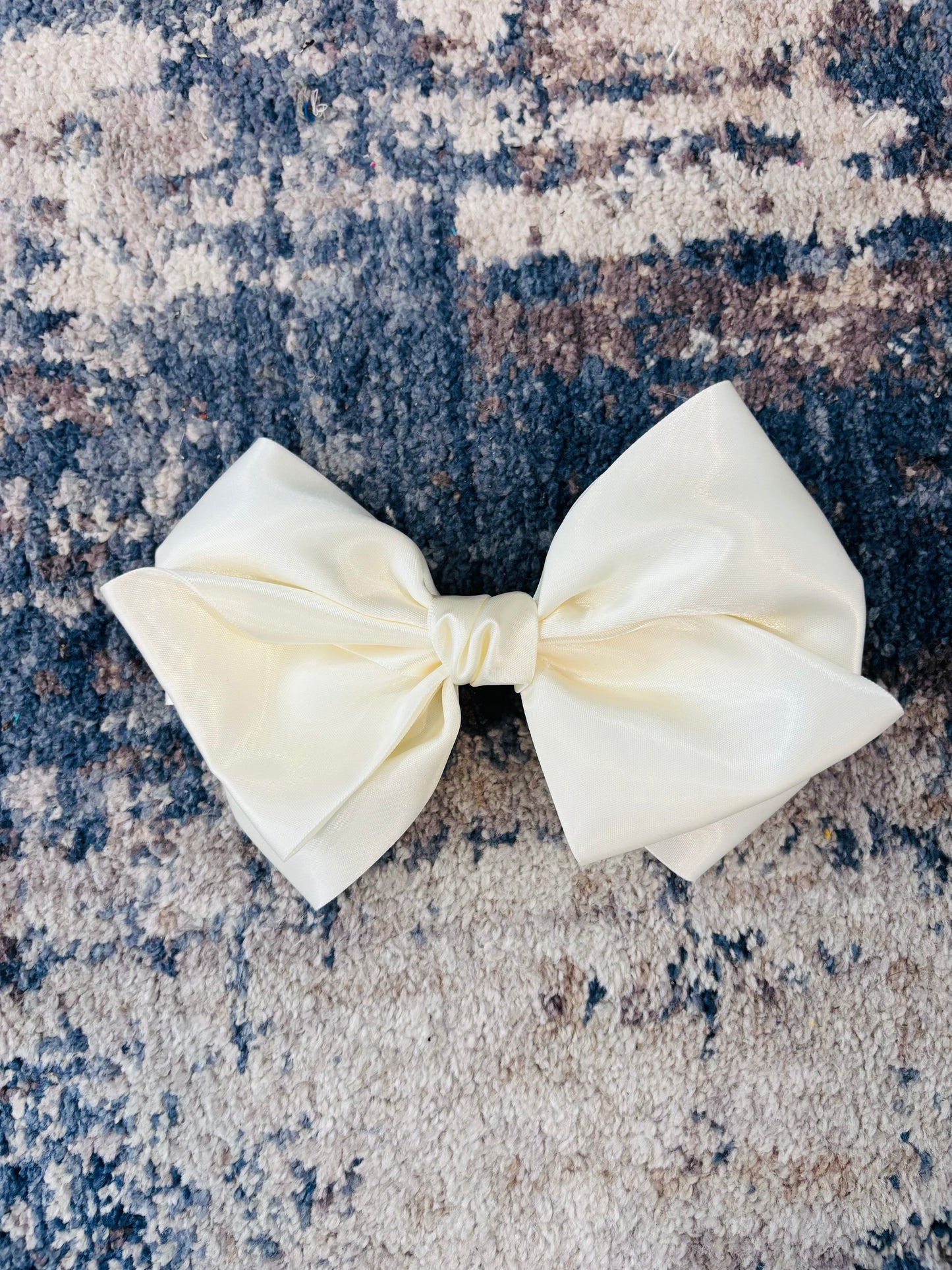 EURO SATIN BOW MED