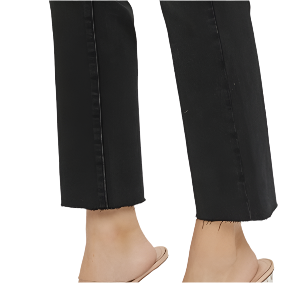 Risen MId Rise Crop Straight Leg Black