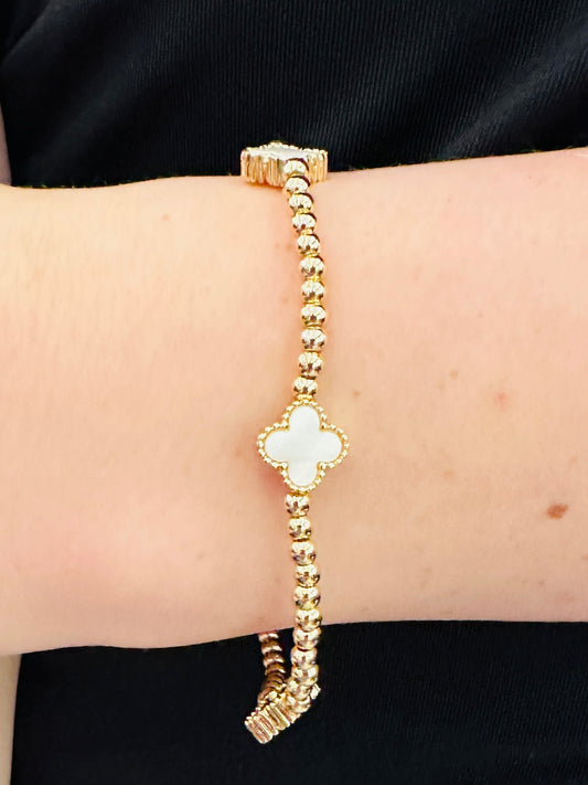 White Clover & Gold Bead Stretch Bracelet