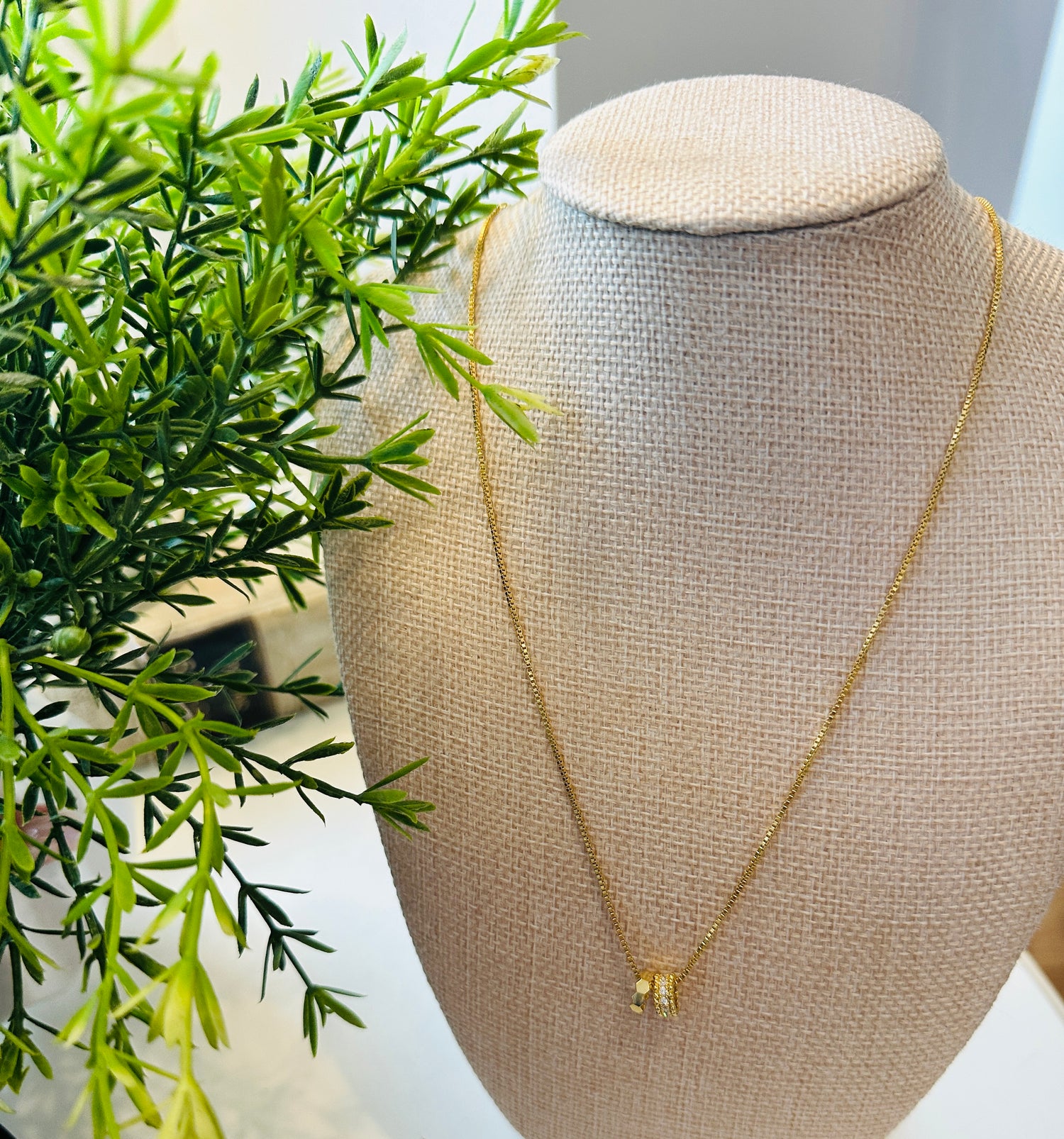 Double Ring Pendant Necklace - Jolie Femme Boutique