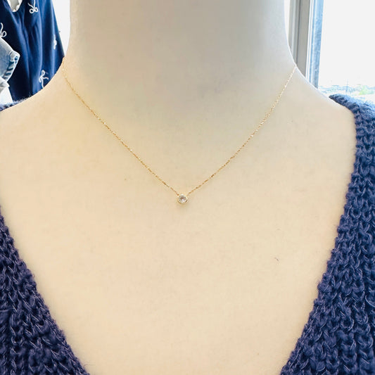 Dainty Circle Rhinestone Necklace