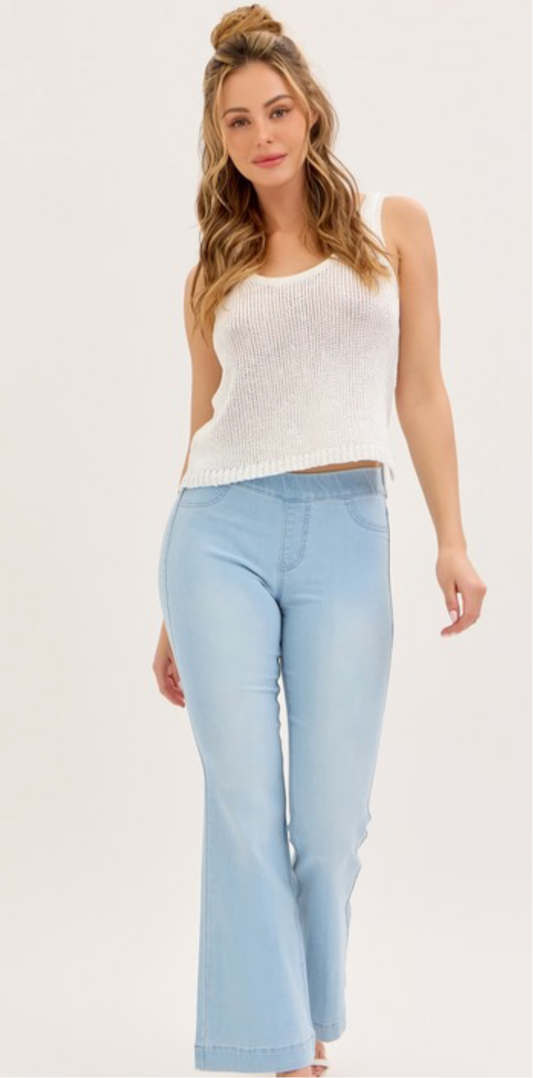 Pull On Mid Rise Flare Jegging