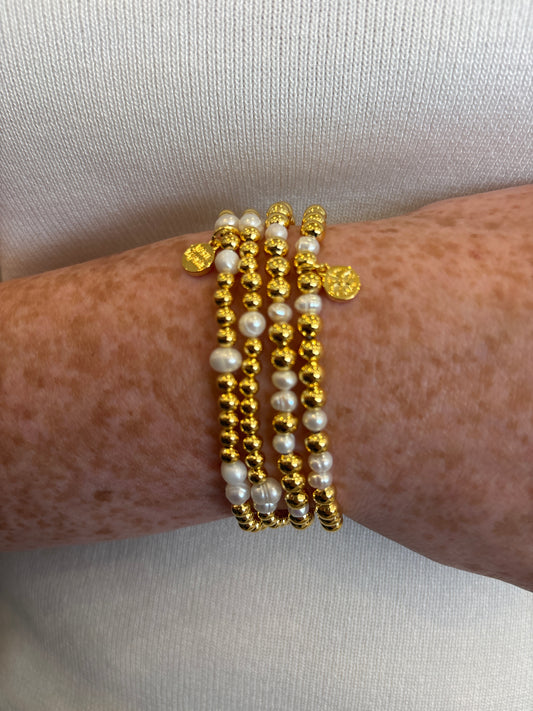 18K Gold Plated Pearl Stretch Bracelet - Jolie Femme Boutique
