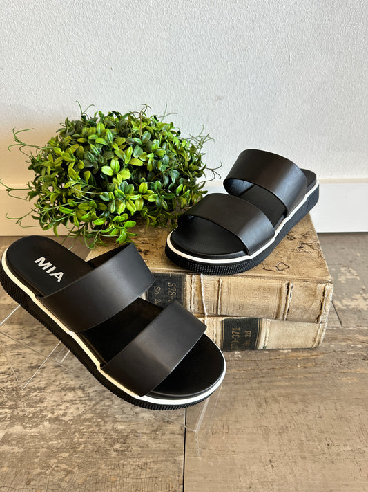MIA Saige Black Sandal - Jolie Femme Boutique